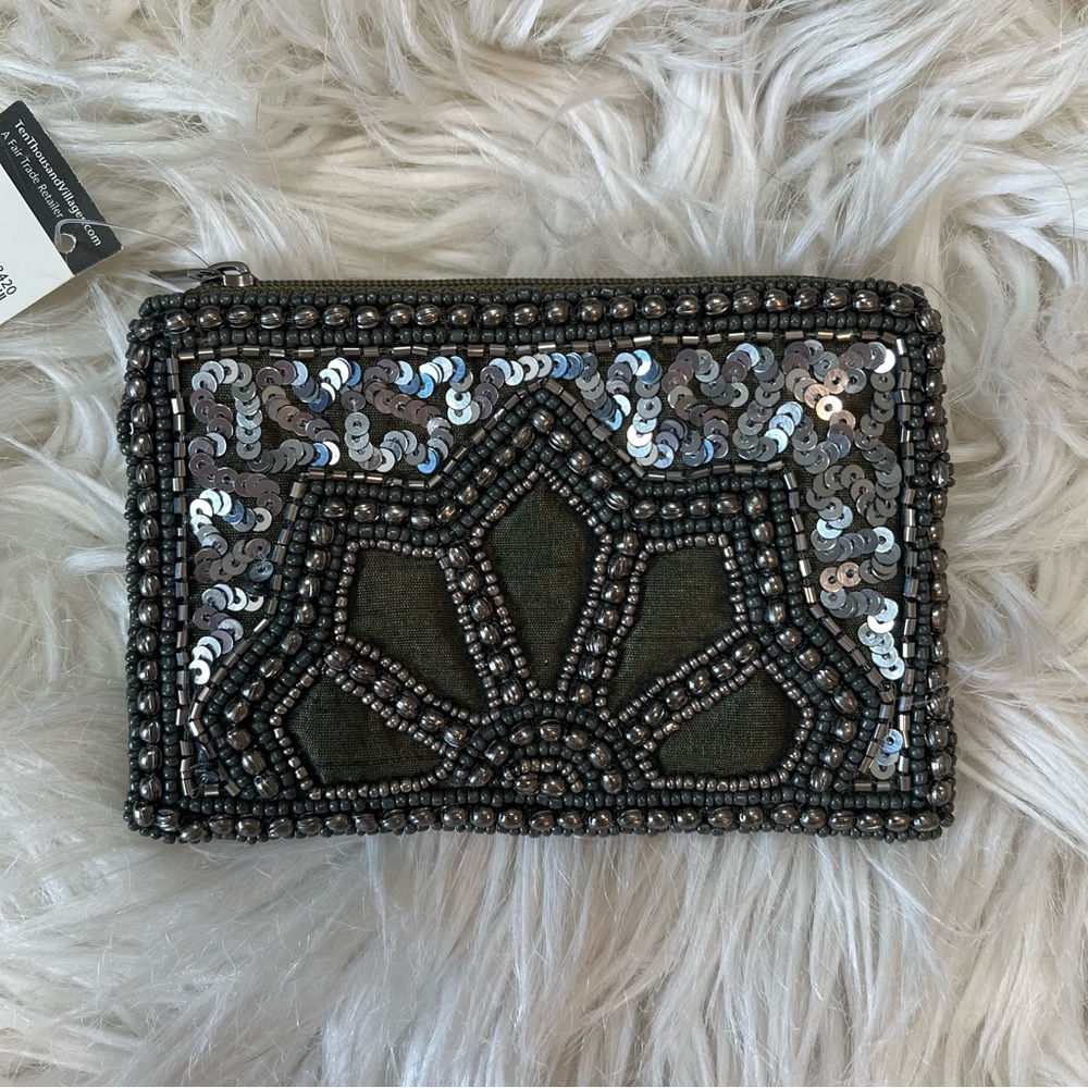 NWT Ten Thousand Villages “Dark Sun” Beaded Satin Dark Green Lotus Coin Purse 🦚🪷